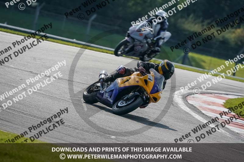 donington no limits trackday;donington park photographs;donington trackday photographs;no limits trackdays;peter wileman photography;trackday digital images;trackday photos